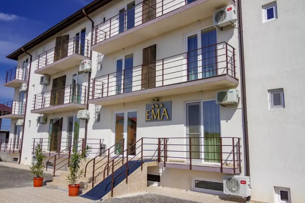Hotel Ema Vama Veche - Fațada principală